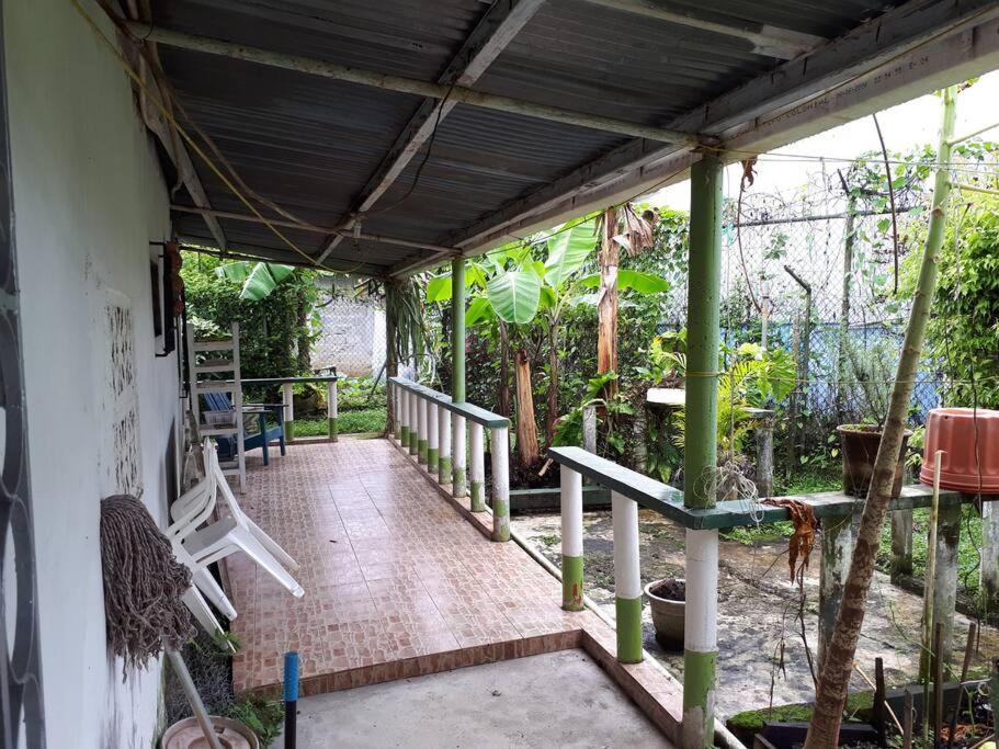 Gia'S Garage & Home For Bocas Travelers Almirante 外观 照片