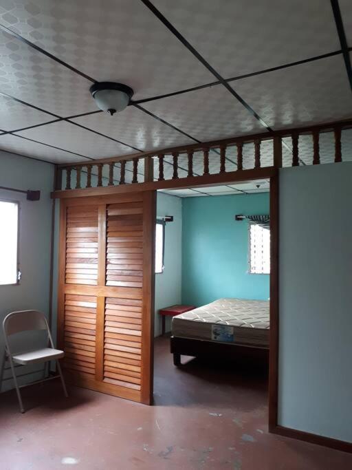 Gia'S Garage & Home For Bocas Travelers Almirante 外观 照片